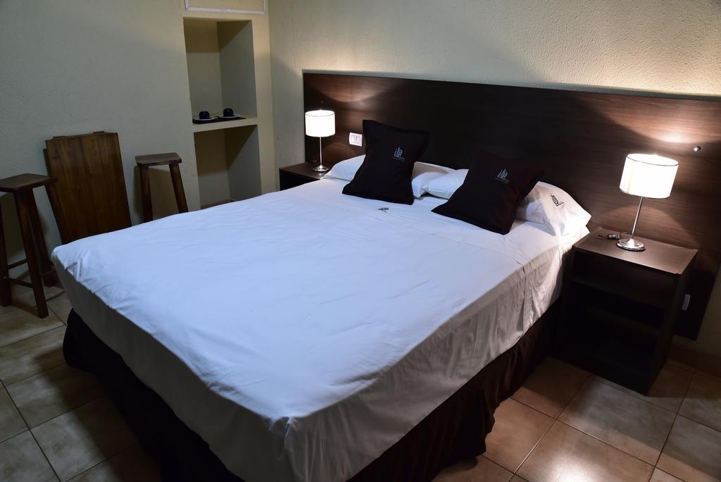 Iguazu Urban Hotel Express Porto Iguaçu Exterior foto